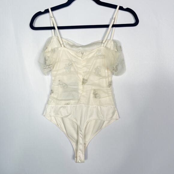 New Francescas Le Lis Cream Small Embroidered Butterfly Mesh Bodysuit Sheer Top - Picture 2 of 12